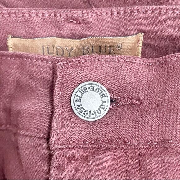 Judy Blue Jeans High Rise Cropped Wide Leg Jean in Oxblood Burgundy Size 28 | 6 - Picture 11 of 16